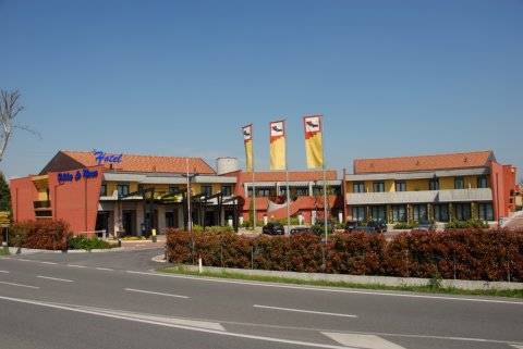 La Marca Hotel